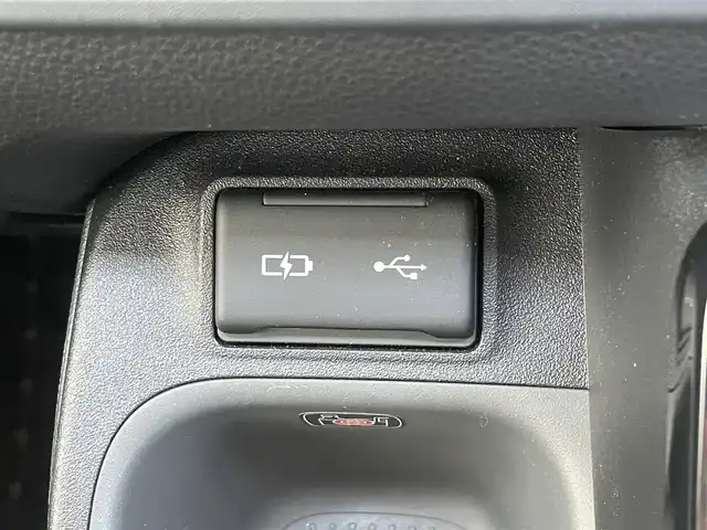 トヨタ シエンタ Z 兵庫県 2022(令4)年 0.9万km アーバンカーキ 10.5インチメーカーオプションナビ/　　(FM/AM/CD/BT/TV)/フルセグTV/スマートキー/プッシュスタート/社外前後ドラレコ/ステアリングリモコン/ステアリングヒーター/クルーズコントロール（追従あり）/レーンキープアシスト/ブラインドスポットモニター/パノラミックビューモニター/シートヒーター/ビルドインETC/両側パワースライドドア/リアサンシェード/3列シート/フロアマット/LEDヘッドライト/ドアバイザー
