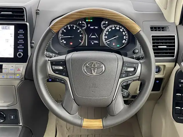 トヨタ ランドクルーザー プラド TX Lパッケージ マットブラED 埼玉県 2022(令4)年 1.8万km ブラック ムーンルーフ　メーカーナビ　パノラミックビューモニター　ベージュレザー　ＢＳＭ　ビルトインＥＴＣ２．０　　セーフティセンス　シートヒーター　ベンチレーション　レーダークルーズコントロール　ドラレコ