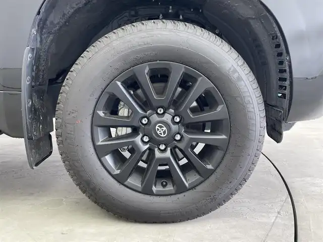 トヨタ ランドクルーザー プラド TX Lパッケージ マットブラED 埼玉県 2022(令4)年 1.8万km ブラック ムーンルーフ　メーカーナビ　パノラミックビューモニター　ベージュレザー　ＢＳＭ　ビルトインＥＴＣ２．０　　セーフティセンス　シートヒーター　ベンチレーション　レーダークルーズコントロール　ドラレコ