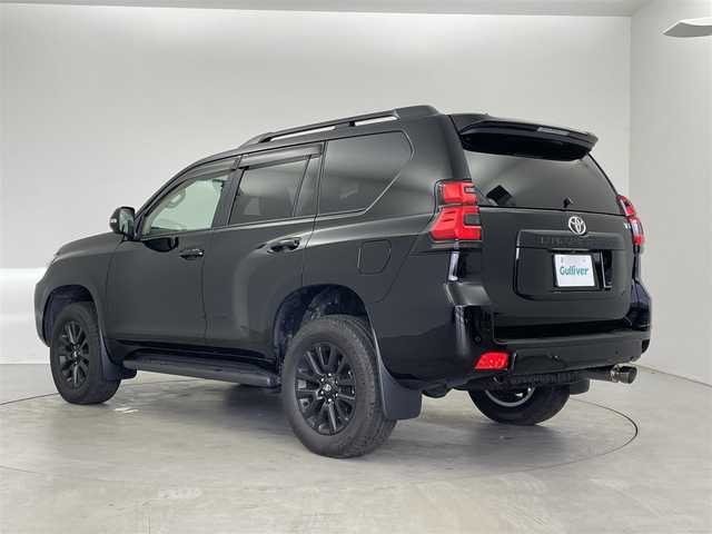 トヨタ ランドクルーザー プラド TX Lパッケージ マットブラED 埼玉県 2022(令4)年 1.8万km ブラック ムーンルーフ　メーカーナビ　パノラミックビューモニター　ベージュレザー　ＢＳＭ　ビルトインＥＴＣ２．０　セーフティセンス　シートヒーター　ベンチレーション　レーダークルーズコントロール　ドラレコ