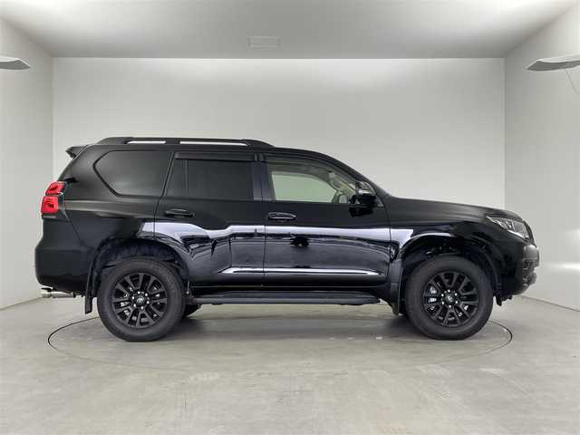 トヨタ ランドクルーザー プラド TX Lパッケージ マットブラED 埼玉県 2022(令4)年 1.8万km ブラック ムーンルーフ　メーカーナビ　パノラミックビューモニター　ベージュレザー　ＢＳＭ　ビルトインＥＴＣ２．０　セーフティセンス　シートヒーター　ベンチレーション　レーダークルーズコントロール　ドラレコ