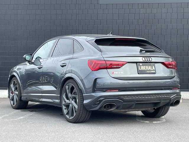 アウディ ＲＳＱ３ スポーツバック 埼玉県 2020(令2)年 5.8万km グレー ブラックスタイリング/Ｓスポーツシート　/ＯＰ２１インチＡＷ　/レッドキャリパー　/Ｐシート　/シートヒーター/ワイヤレスチャージング　/バーチャルコクピットプラス　/スマートフォンインターフェイス　/地デジ