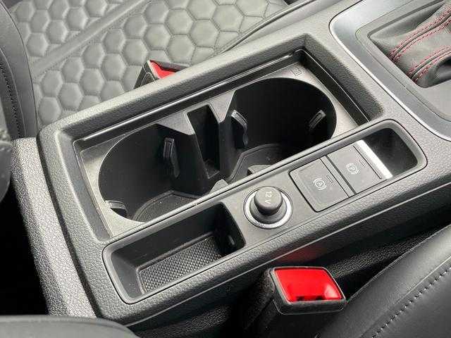アウディ ＲＳＱ３ スポーツバック 埼玉県 2020(令2)年 5.8万km グレー ブラックスタイリング/Ｓスポーツシート　/ＯＰ２１インチＡＷ　/レッドキャリパー　/Ｐシート　/シートヒーター/ワイヤレスチャージング　/バーチャルコクピットプラス　/スマートフォンインターフェイス　/地デジ