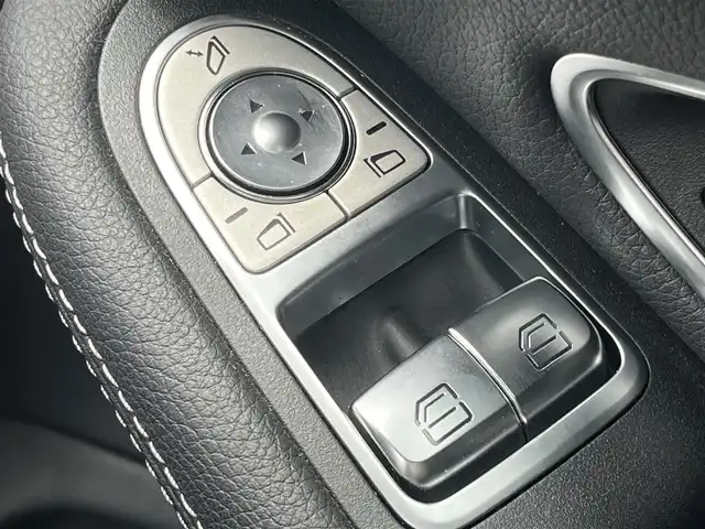メルセデス・ベンツ Ｃ１８０ クーペ スポーツ 静岡県 2019(平31)年 2.9万km オブシディアンブラック レーダーセーフティパッケージ/・アクティブディスタンスアシスト・ディストロニック/・アクティブステアリングアシスト/・アクティブレーンチェンジングアシスト/・アクティブエマージェンシーストップアシスト/・アクティブブレーキアシスト/・PRE-SAFE/・PRE-SAFEサウンド/・緊急回避補助システム/・渋滞時緊急ブレーキ機能/・アクティブブラインドスポットアシスト/・アクティブレーンキーピングアシスト/・PRE-SAFEプラス/・チャイルドセーフティシートセンサー/法人ワンオーナー/レザーシート/COMANDシステム/(Bluetooth/CarPlay/フルセグ)/バックカメラ/アダプティブクルーズコントロール/パーキングアシスト/メモリー付パワーシート /シートヒーター /ETC2.0/ドライブレコーダー /純正フロアマット/純正18インチアルミホイール