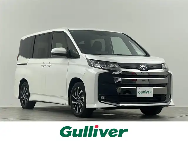 トヨタ ノア ハイブリッド S－Z 埼玉県 2025(令7)年 0.1万km未満 ホワイトパールクリスタルシャイン 登録済未使用車　純正１０．５ナビ　ＣＤ／ＤＶＤ　Ｂｌｕｅｔｏｏｔｈ　フルセグＴＶ　バックカメラ　１００Ｖ電源　シートヒーター　ハーフレザー　純正フロアマット　追従クルコン　オートハイビーム　ＥＴＣ