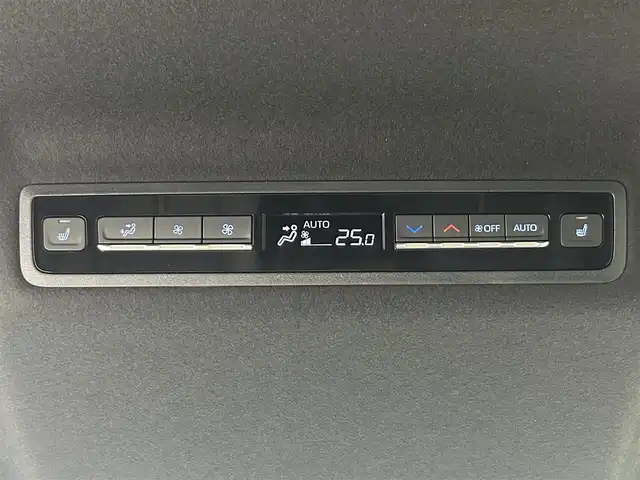 トヨタ ノア ハイブリッド S－Z 埼玉県 2025(令7)年 0.1万km未満 ホワイトパールクリスタルシャイン 登録済未使用車　純正１０．５ナビ　ＣＤ／ＤＶＤ　Ｂｌｕｅｔｏｏｔｈ　フルセグＴＶ　バックカメラ　１００Ｖ電源　シートヒーター　ハーフレザー　純正フロアマット　追従クルコン　オートハイビーム　ＥＴＣ