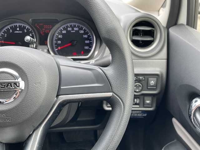日産 ノート X 静岡県 2020(令2)年 1万km ホワイト ●社外ナビ/(CD/Bluetooth)/(MDV-D207BT)/●衝突被害軽減システム/●レーンキープアシスト/●前後コーナーセンサー/●オートライト/●レベライザー/●ETC/●ドアバイザー/●W＋SRS＋ABS