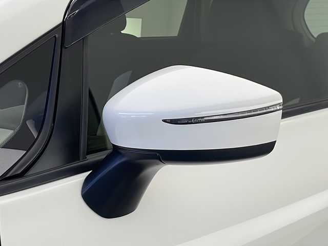 日産 ノート X 長野県 2020(令2)年 1万km ホワイト 社外SDナビ（型番：MDV-D207BT）/(CD＆Bluetooth＆USB＆iPod＆AUX)/衝突被害軽減システム/クリアランスソナー/前後コーナーセンサー/オートライト/レベライザー/ETC/ドアバイザー/社外フロアマット/ウィンカーミラー/電動格納ミラー/純正ホイールキャップ/スマートキー