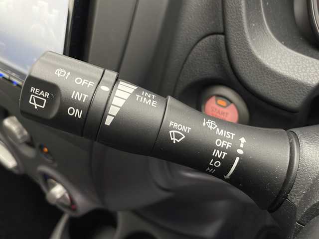 日産 ノート X 長野県 2020(令2)年 1万km ホワイト 社外SDナビ（型番：MDV-D207BT）/(CD＆Bluetooth＆USB＆iPod＆AUX)/衝突被害軽減システム/クリアランスソナー/前後コーナーセンサー/オートライト/レベライザー/ETC/ドアバイザー/社外フロアマット/ウィンカーミラー/電動格納ミラー/純正ホイールキャップ/スマートキー