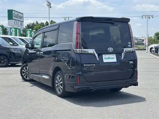 トヨタ エスクァイア ハイブリッド Gi プレミアムパッケージ 奈良県 2019(令1)年 7万km スパークリングブラックパールクリスタルシャイン モデリスタエアロ（Ｆ／Ｓ／Ｒ）　/９インチナビ　[NSZT-Y68T]/１２．１インチフリップダウン　/フルセグＴＶ　/ＥＴＣ　/専用黒革＋スウェードシート　/コンビステアリング　/トヨタセーフティセンス　/前席シートヒーター