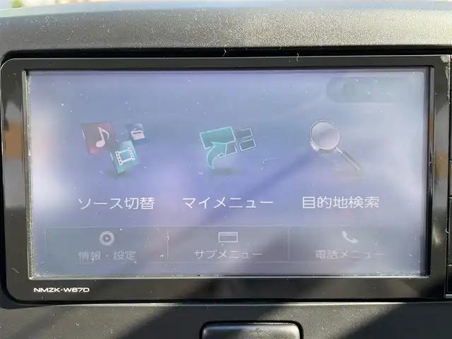 ダイハツ ミラ イース X SA 東京都 2015(平27)年 10.5万km ブライトシルバーメタリック 純正TV機能付きHDDナビ(フルセグ)/Bluetooth接続/純正アルミホイール14インチ/アイドリングストップ機能/セキュリティアラーム/リモコンキー/スペアキー×1/ハロゲンヘッドランプ/SRSエアバッグ/ABS/電動格納ドアミラー