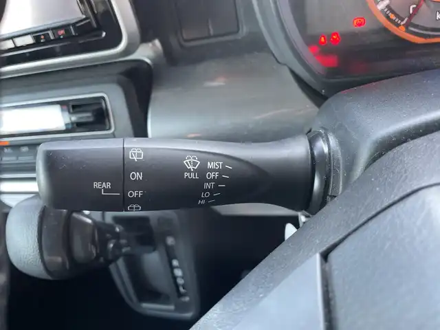 スズキ スペーシア ギア HYBRID XZ 和歌山県 2020(令2)年 6.6万km ブルーイッシュブラックパール3 純正8インチナビ（CN-RZ856）/（BT/CD/DVD/AM/FM）/フルセグTV/横滑り防止/衝突被害軽減ブレーキ/レーンキープアシスト/オートライト/前方ドラレコ/両側パワスラ/ビルトインETC/前席シートヒーター/ステアリングリモコン/後席サーキュレーター/LEDヘッドライト/フォグランプ/ベンチシート/ドアバイザー/プッシュスタート/アイドリングストップ