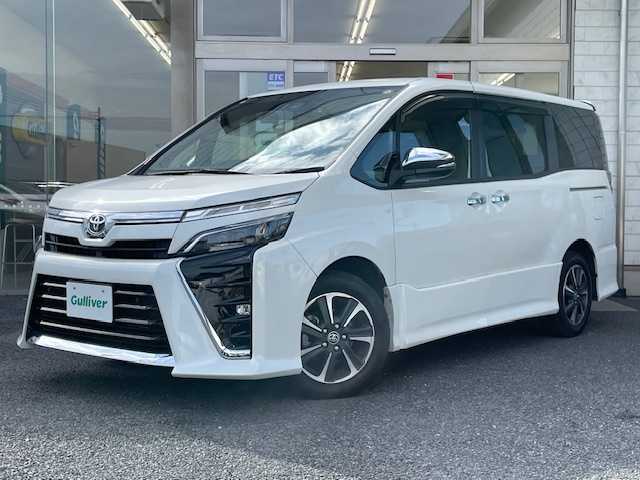 トヨタ ヴォクシー ZS 煌Ⅲ 埼玉県 2020(令2)年 2.7万km ホワイトパールクリスタルシャイン 純正SDナビ/【CD/DVD/フルセグ/Bluetooth】/バックカメラ/両側パワースライドドア/プリクラッシュセーフティシステム/クルーズコントロール/ETC/レーンディパーチャーアラート/前後ドライブレコーダー/横滑り防止装置/アイドリングストップ/LEDヘッドライト