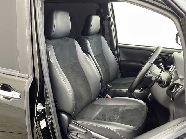 トヨタ ヴォクシー ZS 煌Ⅲ 兵庫県 2021(令3)年 6.2万km イナズマスパーキングブラックガラスフレーク ・Toyota Safety Sense/・プリクラッシュセーフティ/・レーンディパーチャーアラート/・オートマチックハイビーム/・純正9インチナビ/CD/DVD/フルセグ/SD/BT/・純正12.1リアインチフリップダウンモニター/・両側パワースライドドア/・ハーフレザーシート/・クルーズコントロール/・インテリジェントクリアランスソナー/・純正16インチアルミホイール/・LEDライト/・LEDフォグランプ/・アイドリングストップ/・左右独立温度調整オートエアコン/・革巻きステアリング/・スマートキー/・プッシュスタート