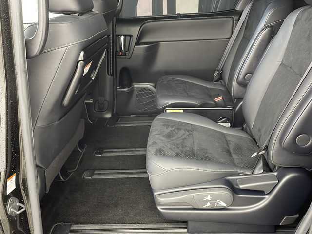 トヨタ ヴォクシー ZS 煌Ⅲ 兵庫県 2021(令3)年 6.2万km イナズマスパーキングブラックガラスフレーク ・Toyota Safety Sense/・プリクラッシュセーフティ/・レーンディパーチャーアラート/・オートマチックハイビーム/・純正9インチナビ/CD/DVD/フルセグ/SD/BT/・純正12.1リアインチフリップダウンモニター/・両側パワースライドドア/・ハーフレザーシート/・クルーズコントロール/・インテリジェントクリアランスソナー/・純正16インチアルミホイール/・LEDライト/・LEDフォグランプ/・アイドリングストップ/・左右独立温度調整オートエアコン/・革巻きステアリング/・スマートキー/・プッシュスタート