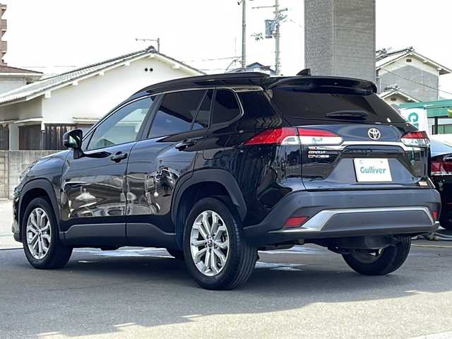 トヨタ カローラ クロス S 愛媛県 2022(令4)年 7万km アティチュードブラックマイカ ワンオーナー/純正ディスプレイオーディオ/・ナビ/Bluetooth/全方位カメラ/ビルトインETC2.0/純正ドライブレコーダー/ルーフレール/トヨタセーフティセンス/プリクラッシュセーフティ/レーンキープアシスト/クリアランスソナー/レーダークルーズコントロール/オートハイビーム/ブラインドスポットモニター/オートライト/フォグランプ/スマートキー/プッシュスタート