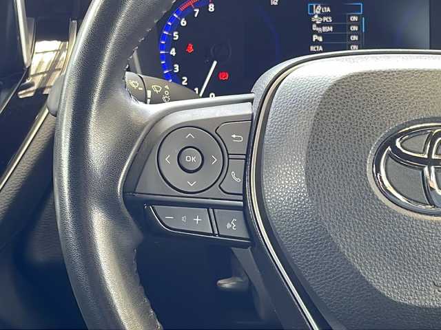 トヨタ カローラ クロス S 愛媛県 2022(令4)年 7万km アティチュードブラックマイカ ワンオーナー/純正ディスプレイオーディオ/・ナビ/Bluetooth/全方位カメラ/ビルトインETC2.0/純正ドライブレコーダー/ルーフレール/トヨタセーフティセンス/プリクラッシュセーフティ/レーンキープアシスト/クリアランスソナー/レーダークルーズコントロール/オートハイビーム/ブラインドスポットモニター/オートライト/フォグランプ/スマートキー/プッシュスタート