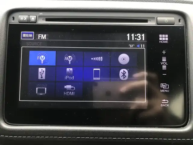 ホンダ ヴェゼル ハイブリッド Z 栃木県 2014(平26)年 9.9万km ホワイトオーキッドパール 株)IDOMが運営する【じしゃロン小山店】の自社ローン専用車両になります。こちらは現金またはオートローンご利用時の価格です。自社ローンご希望の方は別途その旨お申付け下さい//禁煙車/純正フルセグナビ/（CD/DVD/AM/FMラジオ）/(Bluetooth)/スマートキー/プッシュスタート/バックカメラ/ＥＴＣ/クルーズコントロール/シティブレーキアクティブシステム/ドライブレコーダー/パドルシフト/シートヒーター/ステアリングリモコン/電動格納ドアミラー/パワーウインドウ/自動防眩ミラー/オートライト