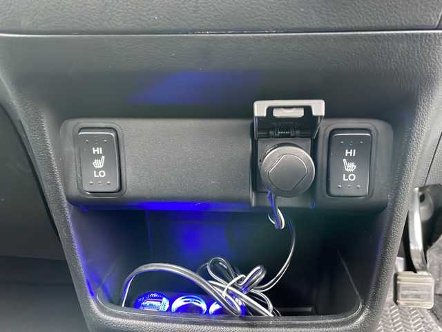 ホンダ Ｎ ＢＯＸ SSパッケージ 岩手県 2014(平26)年 3.5万km スマートブラック 純正インターナビ/AM/FM/CD/DVD/Bluetooth/ワンセグTV/バックカメラ/ドライブレコーダー/両側パワースライドドア/衝突被害軽減ブレーキ/横滑り防止装置/シートヒーター/HIDヘッドライト/スマートキー/プッシュスタート/電動格納ミラー/社外14インチAW/純正フロアマット/ドアバイザー/保証書/取扱説明書