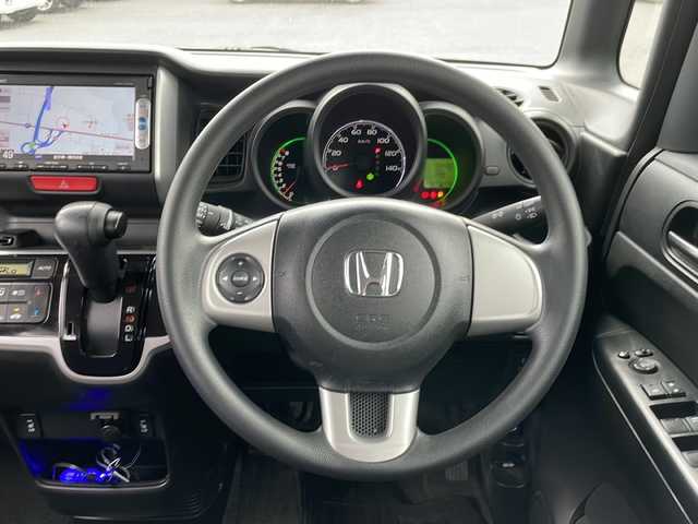 ホンダ Ｎ ＢＯＸ SSパッケージ 岩手県 2014(平26)年 3.5万km スマートブラック 純正インターナビ/AM/FM/CD/DVD/Bluetooth/ワンセグTV/バックカメラ/ドライブレコーダー/両側パワースライドドア/衝突被害軽減ブレーキ/横滑り防止装置/シートヒーター/HIDヘッドライト/スマートキー/プッシュスタート/電動格納ミラー/社外14インチAW/純正フロアマット/ドアバイザー/保証書/取扱説明書
