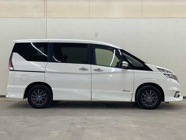 日産 セレナ ハイウェイスター Vセレクション 道央・札幌 2018(平30)年 10万km ブリリアントホワイトパール /4WD//社外フルセグナビ/（CD/DVD/BD/SD/AM/FM/BT）//クルーズコントロール（追従なし）//エマージェンシーブレーキ//オートライト//ETC//リアエアコン//ステアリングリモコン//純正エンジンスターター//冬タイヤAW積込//社外ドライブレコーダー前カメラ