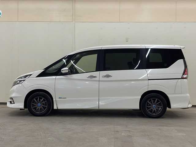 日産 セレナ ハイウェイスター Vセレクション 道央・札幌 2018(平30)年 10万km ブリリアントホワイトパール /4WD//社外フルセグナビ/（CD/DVD/BD/SD/AM/FM/BT）//クルーズコントロール（追従なし）//エマージェンシーブレーキ//オートライト//ETC//リアエアコン//ステアリングリモコン//純正エンジンスターター//冬タイヤAW積込//社外ドライブレコーダー前カメラ