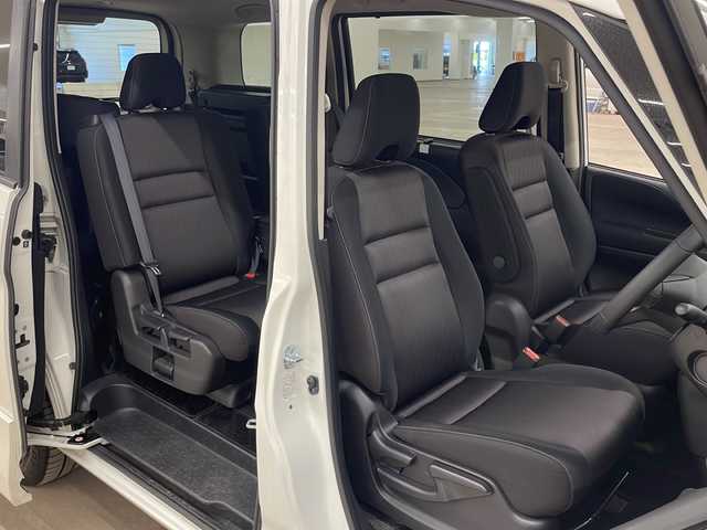 日産 セレナ ハイウェイスター Vセレクション 道央・札幌 2018(平30)年 10万km ブリリアントホワイトパール /4WD//社外フルセグナビ/（CD/DVD/BD/SD/AM/FM/BT）//クルーズコントロール（追従なし）//エマージェンシーブレーキ//オートライト//ETC//リアエアコン//ステアリングリモコン//純正エンジンスターター//冬タイヤAW積込//社外ドライブレコーダー前カメラ