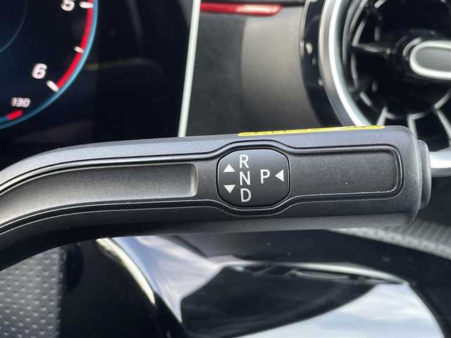 メルセデス・ベンツ Ａ２００ｄ AMGライン 三重県 2020(令2)年 4.3万km デジタルホワイト アドバンスドＰＫＧ　/ナゲーションＰＫＧ　/ＬＥＤライト　/レーダーセーフティＰＫＧ　/３６０°カメラ　/ＨＵＤ　/アドバンスドサウンド　/ＡＣＣ　/ロゴ付キャリパ　/純正１８インチアルミ　/純正ナビ　/Ｂｌｕｅｔｏｏｔｈ