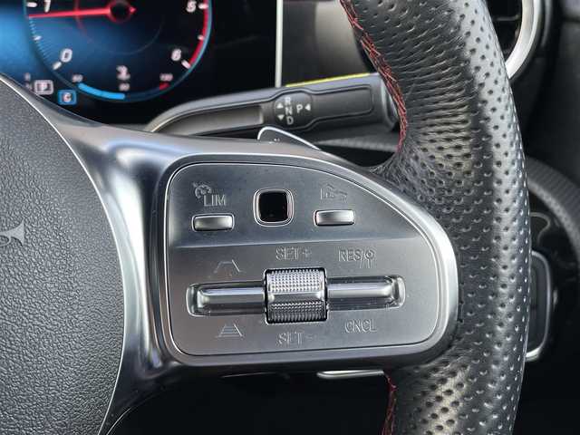 メルセデス・ベンツ Ａ２００ｄ AMGライン 三重県 2020(令2)年 4.3万km デジタルホワイト アドバンスドＰＫＧ　/ナゲーションＰＫＧ　/ＬＥＤライト　/レーダーセーフティＰＫＧ　/３６０°カメラ　/ＨＵＤ　/アドバンスドサウンド　/ＡＣＣ　/ロゴ付キャリパ　/純正１８インチアルミ　/純正ナビ　/Ｂｌｕｅｔｏｏｔｈ