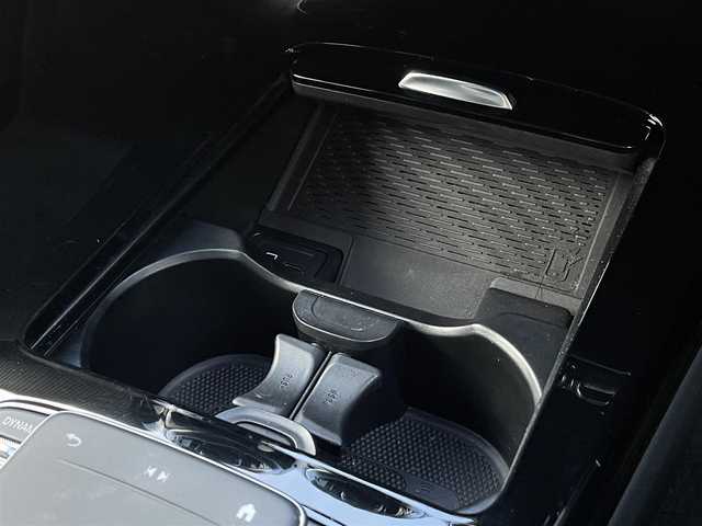 メルセデス・ベンツ Ａ２００ｄ AMGライン 三重県 2020(令2)年 4.3万km デジタルホワイト アドバンスドＰＫＧ　/ナゲーションＰＫＧ　/ＬＥＤライト　/レーダーセーフティＰＫＧ　/３６０°カメラ　/ＨＵＤ　/アドバンスドサウンド　/ＡＣＣ　/ロゴ付キャリパ　/純正１８インチアルミ　/純正ナビ　/Ｂｌｕｅｔｏｏｔｈ