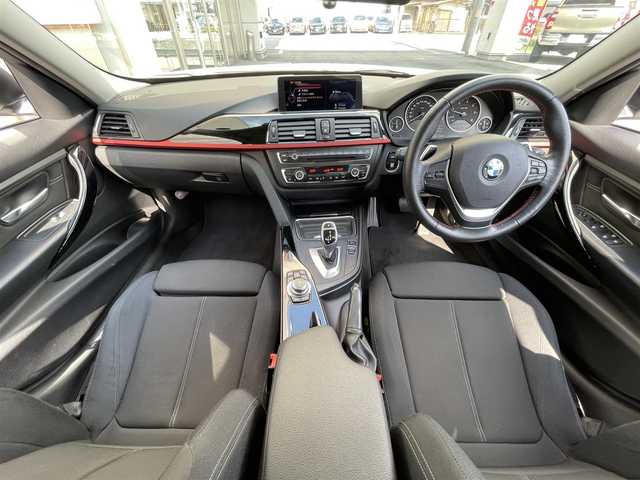 ＢＭＷ ３２０ｄ ブルーパフォーマンス スポーツ 大阪府 2013(平25)年 11.8万km アルピンホワイトⅢ 純正ＨＤＤナビ/（ＢＴ／ＣＤ／ＤＶＤ）/バックカメラ/パドルシフト/コーナーセンサー/電動リアゲート/パワーシート/ドライブレコーダー/ETC/純正18インチAW/保証書/スペアキー