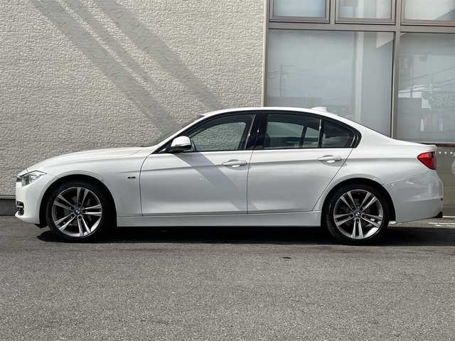 ＢＭＷ ３２０ｄ ブルーパフォーマンス スポーツ 大阪府 2013(平25)年 11.8万km アルピンホワイトⅢ 純正ＨＤＤナビ/（ＢＴ／ＣＤ／ＤＶＤ）/バックカメラ/パドルシフト/コーナーセンサー/電動リアゲート/パワーシート/ドライブレコーダー/ETC/純正18インチAW/保証書/スペアキー