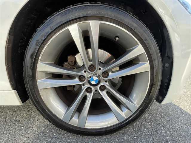 ＢＭＷ ３２０ｄ ブルーパフォーマンス スポーツ 大阪府 2013(平25)年 11.8万km アルピンホワイトⅢ 純正ＨＤＤナビ/（ＢＴ／ＣＤ／ＤＶＤ）/バックカメラ/パドルシフト/コーナーセンサー/電動リアゲート/パワーシート/ドライブレコーダー/ETC/純正18インチAW/保証書/スペアキー