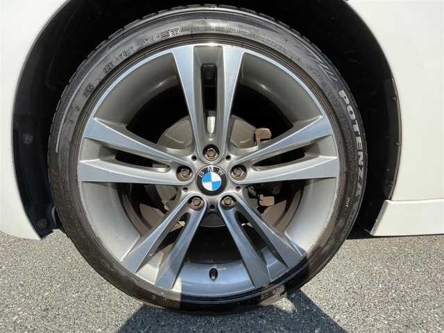 ＢＭＷ ３２０ｄ ブルーパフォーマンス スポーツ 大阪府 2013(平25)年 11.8万km アルピンホワイトⅢ 純正ＨＤＤナビ/（ＢＴ／ＣＤ／ＤＶＤ）/バックカメラ/パドルシフト/コーナーセンサー/電動リアゲート/パワーシート/ドライブレコーダー/ETC/純正18インチAW/保証書/スペアキー