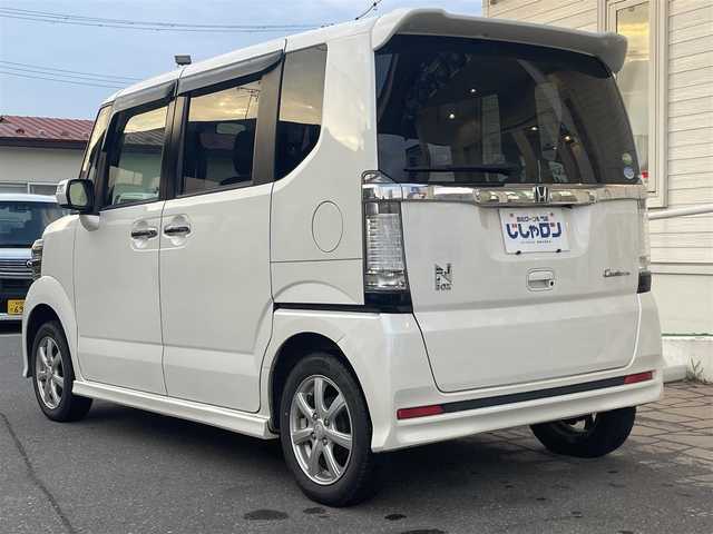 ホンダ Ｎ ＢＯＸ カスタム G Aパッケージ 秋田県 2014(平26)年 8.2万km プレミアムホワイトパール (株)IDOMが運営する【じしゃロン 秋田店】の自社ローン専用車両になります。こちらは現金またはオートローンご利用時の価格です。自社ローンご希望の方は別途その旨お申付け下さい/////////メモリナビ/フルセグテレビ/バックカメラ/片側パワースライドドア/ドアバイザー/プッシュスタート/スマートキー/ウィンカーミラー