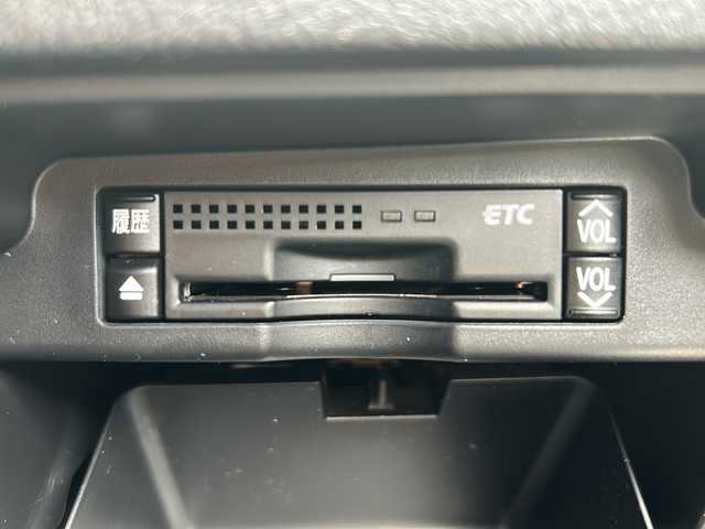 トヨタ ヴォクシー ZS 愛知県 2011(平23)年 13.3万km ボルドーマイカメタリック /禁煙車//純正ナビ・フルセグTV//バックカメラ//ビルトインETC//両側パワースライドドア//パワーバックドア//パドルシフト//ステアスイッチ//シートヒーター//HIDオートライト//フォグランプ//電動格納ミラーウインカー//ドライブレコーダー//純正１６インチアルミ//純正フロアマット//新車保証書//取扱説明書//スペアキー