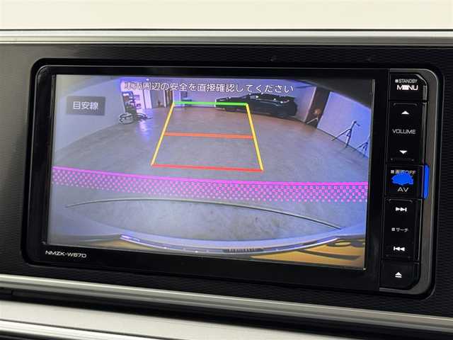 ダイハツ キャスト スタイル G SAⅡ 福岡県 2017(平29)年 5.6万km パールホワイトⅢ 純正ナビ（ＢＴ，フルセグＴＶ）　/バックカメラ　/ＥＴＣ　/コーナーセンサー　/衝突被害軽減ブレーキ　/横滑り防止装置　/アイドリングストップ　/電動格納式ドアミラー　/プッシュスタート　/純正１５インチＡＷ　/ＬＥＤヘッドライト