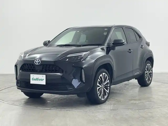 トヨタ ヤリスクロス ハイブリッド Z 群馬県 2023(令5)年 2.9万km ブラックマイカ 純正８型ナビ　全周囲カメラ　シートヒーター　ハンドルヒーター　ハーフレザーシート　パワーシート　ＥＴＣ　アダプティブクルーズコントロール　衝突被害軽減ブレーキ　ＬＥＤライト　スマートキー　禁煙車