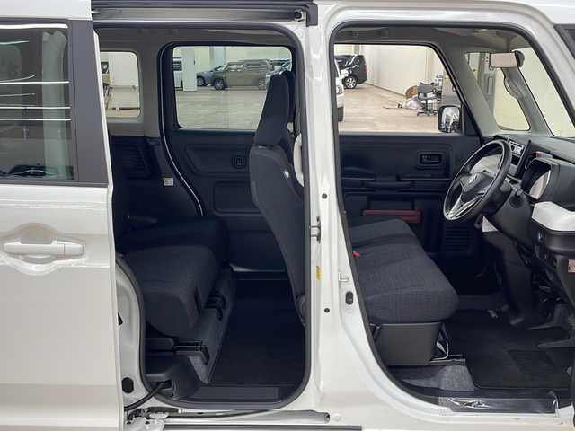 スズキ スペーシア HYBRID G 道央・札幌 2022(令4)年 1.2万km ピュアホワイトP /4WD//純正オーディオ//衝突被害軽減ブレーキ//誤発進抑制機能//車線逸脱抑制機能//標識認識機能//両側スライドドア//社外ドライブレコーダー//オートライト//ミラーヒーター//スマートキー//スペアキー1本