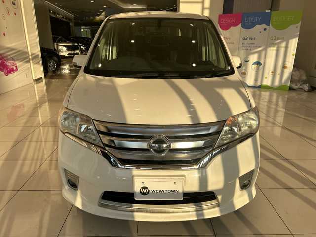 日産 セレナ ハイウェイスター S HV Vセレ 埼玉県 2013(平25)年 5.8万km ブリリアントホワイトパール フリップダウンモニター/純正ナビ/　　CD/DVD/フルセグ/USB/バックカメラ/両側パワースライドドア/クルーズコントロール/ハロゲンオートライト/純正16インチアルミホイール/アイドリングストップ/プッシュスタート/ETC