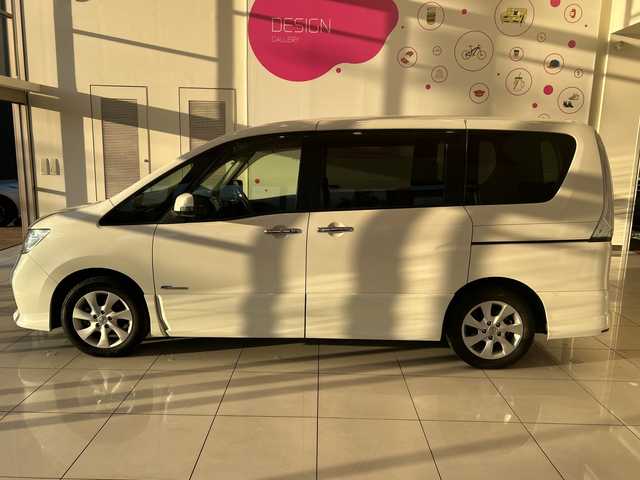日産 セレナ ハイウェイスター S HV Vセレ 埼玉県 2013(平25)年 5.8万km ブリリアントホワイトパール フリップダウンモニター/純正ナビ/　　CD/DVD/フルセグ/USB/バックカメラ/両側パワースライドドア/クルーズコントロール/ハロゲンオートライト/純正16インチアルミホイール/アイドリングストップ/プッシュスタート/ETC