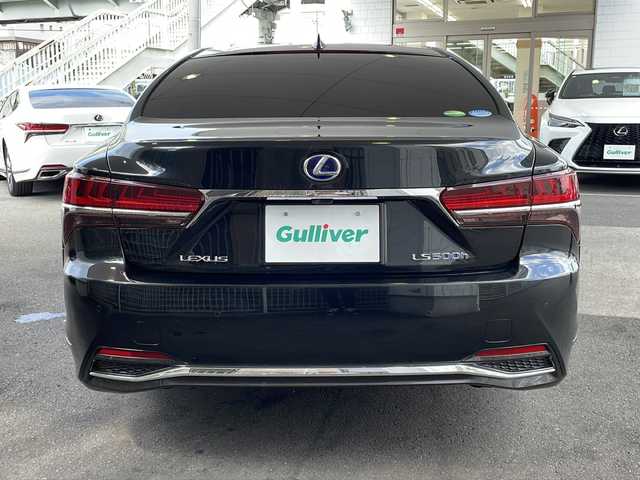 レクサス ＬＳ 500h バージョンL 京都府 2020(令2)年 6.8万km グラファイトブラックガラスフレーク １２．３インチ純正メモリーナビ　/フルセグＴＶ　/Bluetooth/CD/DVD再生機能/AUX/本革シート　/パワーシート/シートヒーター/エアシート/オットマン/レクサスセーフティシステム/クルコン追従有/レーンキープアシスト　/ＢＳＭ　/ＨＵＤ/アラウンドビューモニター　/禁煙　　/３眼ＬＥＤヘッドライト　/オートライト/オートマチックハイビーム/デジタルインナーミラー　/電動格納ウィンカーミラー/電動サンシェード/電動リアゲート/ナノイー/純正AW19インチ/Wサイドエアバッグ