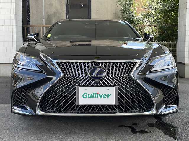 レクサス ＬＳ 500h バージョンL 京都府 2020(令2)年 6.8万km グラファイトブラックガラスフレーク １２．３インチ純正メモリーナビ　/フルセグＴＶ　/Bluetooth/CD/DVD再生機能/AUX/本革シート　/パワーシート/シートヒーター/エアシート/オットマン/レクサスセーフティシステム/クルコン追従有/レーンキープアシスト　/ＢＳＭ　/ＨＵＤ/アラウンドビューモニター　/禁煙　　/３眼ＬＥＤヘッドライト　/オートライト/オートマチックハイビーム/デジタルインナーミラー　/電動格納ウィンカーミラー/電動サンシェード/電動リアゲート/ナノイー/純正AW19インチ/Wサイドエアバッグ