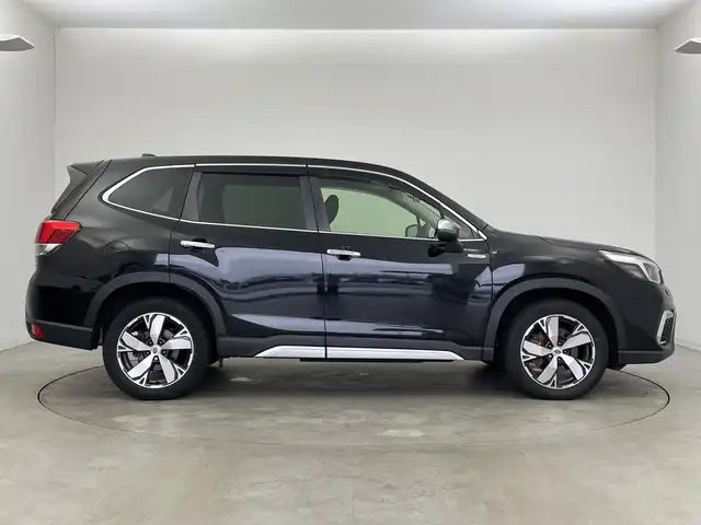 スバル フォレスター ハイブリッド アドバンス 新潟県 2019(令1)年 4.9万km クリスタルブラックシリカ DIATONE SOUNDナビ/　・CD/DVD/BT/フルセグTV/バック/サイドカメラ/シートヒーター/パワーシート/ハンドルヒーター/BSM/LEDヘッドライト/ACC/ETC/ドライブレコーダー/リアコーナーセンサー/パワーシート/パドルシフト/LKA