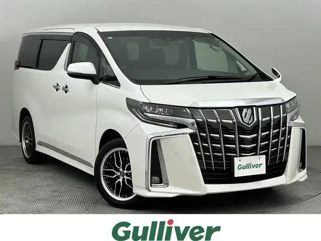 トヨタ アルファード S 道央・札幌 2020(令2)年 5.6万km ホワイトパールクリスタルシャイン ・４WD/・寒冷地仕様/・純正メモリナビ/・CD／DVD／Bluetooth／フルセグ／ミラキャスト/・バックカメラ/・純正エンジンスターター/・純正フリップダウンモニター/・片側パワースライドドア/・社外ドライブレコーダー/・レーダー探知機/・トヨタセーフティセンス/・プリクラッシュセーフティ/・レーダークルーズコントロール/・パーキングサポートブレーキ/・ロードサインアシスト/・先行車発信告知/・ブレーキホールド/・nanoe/・社外フォグライト/・純正オプションLEDフットイルミネーション/・純正LEDフォグ積込/・取扱説明書/・保証書