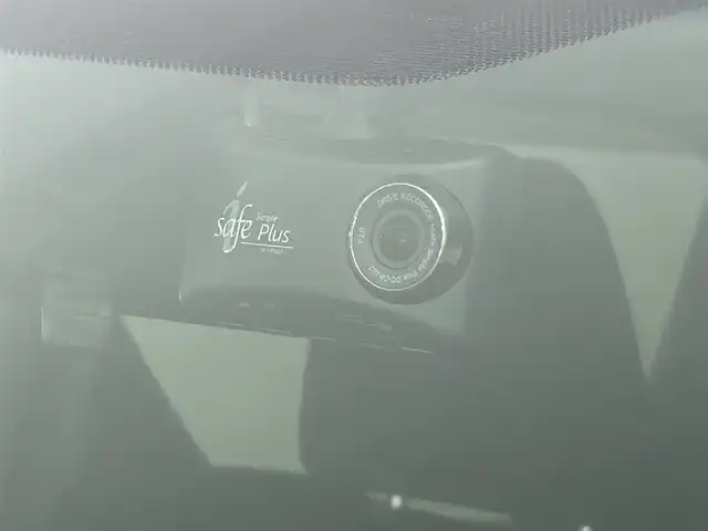 トヨタ アルファード S 道央・札幌 2020(令2)年 5.6万km ホワイトパールクリスタルシャイン ・４WD/・寒冷地仕様/・純正メモリナビ/・CD／DVD／Bluetooth／フルセグ／ミラキャスト/・バックカメラ/・純正エンジンスターター/・純正フリップダウンモニター/・片側パワースライドドア/・社外ドライブレコーダー/・レーダー探知機/・トヨタセーフティセンス/・プリクラッシュセーフティ/・レーダークルーズコントロール/・パーキングサポートブレーキ/・ロードサインアシスト/・先行車発信告知/・ブレーキホールド/・nanoe/・社外フォグライト/・純正オプションLEDフットイルミネーション/・純正LEDフォグ積込/・取扱説明書/・保証書