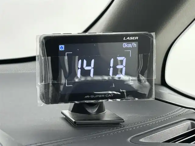 トヨタ アルファード S 道央・札幌 2020(令2)年 5.6万km ホワイトパールクリスタルシャイン ・４WD/・寒冷地仕様/・純正メモリナビ/・CD／DVD／Bluetooth／フルセグ／ミラキャスト/・バックカメラ/・純正エンジンスターター/・純正フリップダウンモニター/・片側パワースライドドア/・社外ドライブレコーダー/・レーダー探知機/・トヨタセーフティセンス/・プリクラッシュセーフティ/・レーダークルーズコントロール/・パーキングサポートブレーキ/・ロードサインアシスト/・先行車発信告知/・ブレーキホールド/・nanoe/・社外フォグライト/・純正オプションLEDフットイルミネーション/・純正LEDフォグ積込/・取扱説明書/・保証書