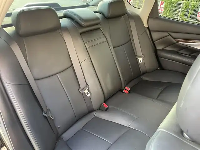 日産 フーガ 250GT 栃木県 2015(平27)年 14万km スーパーブラック （株）IDOMが運営する【じしゃロン小山店】の自社ローン専用車両になります。こちらは現金またはオートローンご利用時の価格です。自社ローンご希望の方は別途その旨お申付け下さい//7型純正メモリナビ（CD/DVD/AM/FM/フルセグ/BT）/革シート/サンルーフ/エアシート/全車速追従機能付きクルーズコントロール/コーナーセンサー/フロントカメラ/サイドカメラ/バックカメラ/アラウンドビューモニター/ETC/ドライブレコーダー/スマートキー/プッシュスタート/電動格納ドアミラー/パワーウインドウ/パワーシート/シートメモリー