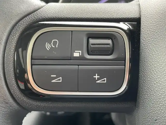 シトロエン シトロエン ベルランゴ シャイン ブルーHDi XTRパック 香川県 2023(令5)年 1.7万km サーブル ディスプレイオーディオ/CarPlay/インテリジェントハイビーム/アクティブセーフティブレーキ/ブラインドスポットモニター/F/Rドライブレコーダー/両側スライドドア/スマートキー/アイドリングストップ/Bluetooth/純正17インチアルミ/コーナーセンサー