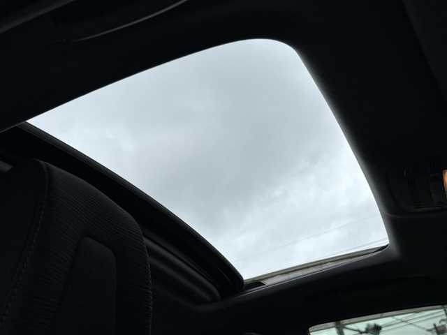 トヨタ クラウン ハイブリッド アスリートS 岡山県 2013(平25)年 8.6万km ホワイトパールクリスタルシャイン /禁煙//ワンオーナー//サンルーフ//前後ドライブレコーダー//純正ナビ//CD/DVD/MSV/BT/フルセグ//バックカメラ//前席パワーシート//前席シートヒーター//クルーズコントロール//PCS/BSM//盗難防止装置//横滑り防止機能//ビルドインETC//ステアリングスイッチ//ステアリングヒーター//オートリトラウインカーミラー//LEDオートライト//LEDフォグライト//プッシュスタート//アイドリングストップ//純正マット//純正ドアバイザー//新車時保証書//取扱説明書//ディーラー整備記録簿H26.H28.H30.R1.R2.R3.R4.R5.R6//スペアスマートキー